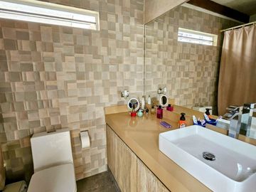 LINDA CASA REMODELADA A UNA CUADRA DEL MALECÓN DE MIRAFLORES