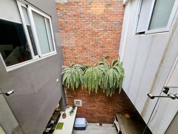 LINDA CASA REMODELADA A UNA CUADRA DEL MALECÓN DE MIRAFLORES