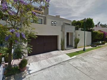 LUJOSA CASA A LA VENTA EN LA HERRADURA, NAUCALPAN DE JUAREZ