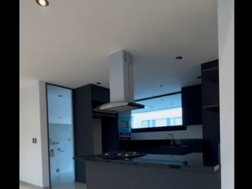LOMAS DEL  MOLINO 111  PRECIOSA CASA EN VENTA 2 PLANTAS  PRECIO DE VENTA 6,200,000.00  AMPLIA COCINA MODERNA Y DE  GRANITO NEGRO  ,CUARTO DE SERVICIO