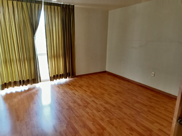 Casa en Venta Esquina en Jardines del Bosque con Excelente Ubicación