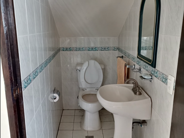 Casa en Venta Esquina en Jardines del Bosque con Excelente Ubicación