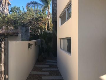Casa en Venta de tres recamaras y amplio jardín en Vista Real