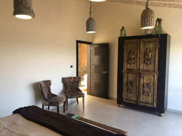 Casa en Venta de tres recamaras y amplio jardín en Vista Real
