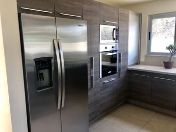Casa en Venta de tres recamaras y amplio jardín en Vista Real