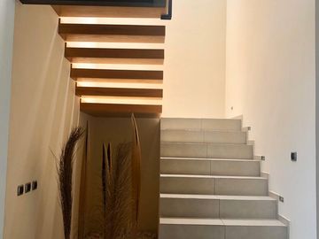 Casa en Venta de tres recamaras y amplio jardín en Vista Real