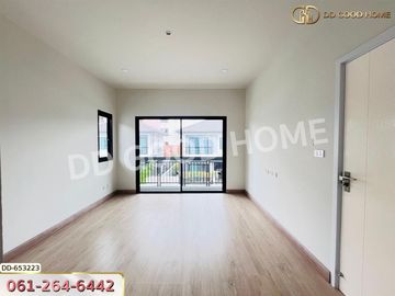 Twin house, Britannia Village, Kookot Station, Pathum Thani, near BTS Kookot