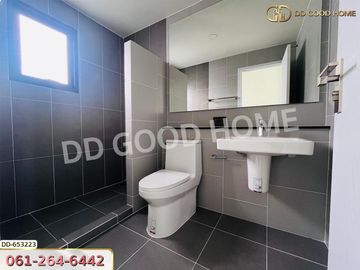 Twin house, Britannia Village, Kookot Station, Pathum Thani, near BTS Kookot