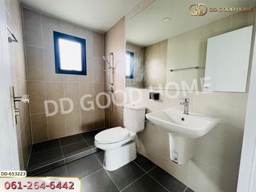 Twin house, Britannia Village, Kookot Station, Pathum Thani, near BTS Kookot