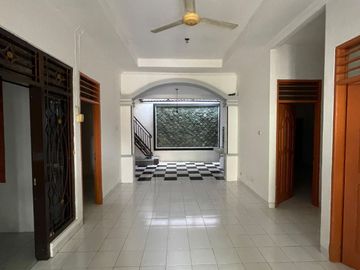 Rumah second siap huni  di Bintara Bekasi Barat