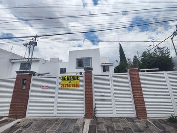 CASA EN VENTA ZONA RECTA A CHOLULA PUEBLA