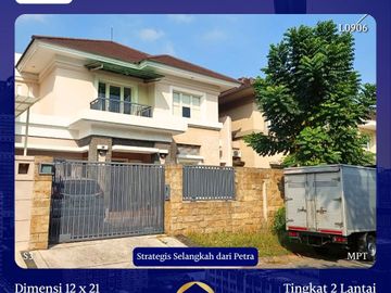 Rumah Puri Galaxy Mewah 2 Lantai Dekat Araya MERR Kertajaya Siap Huni SHM
