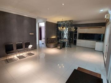 Rumah Puri Galaxy Mewah 2 Lantai Dekat Araya MERR Kertajaya Siap Huni SHM