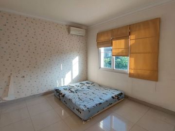 Rumah Puri Galaxy Mewah 2 Lantai Dekat Araya MERR Kertajaya Siap Huni SHM