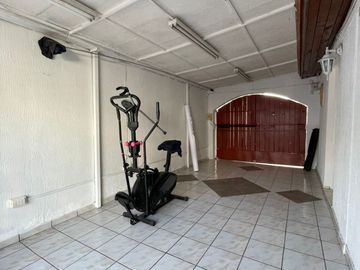 Casa a Pasos de Metro Las Parcelas, Maipu