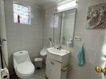 Casa a Pasos de Metro Las Parcelas, Maipu