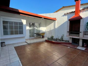 Casa a Pasos de Metro Las Parcelas, Maipu