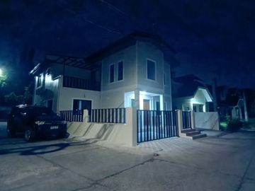 5br House for sale in Laguna Bel Air 2 with 2 Car Garage