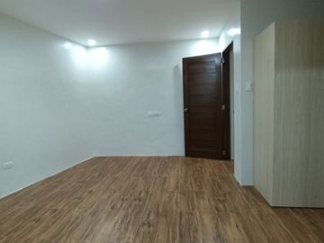 5br House for sale in Laguna Bel Air 2 with 2 Car Garage