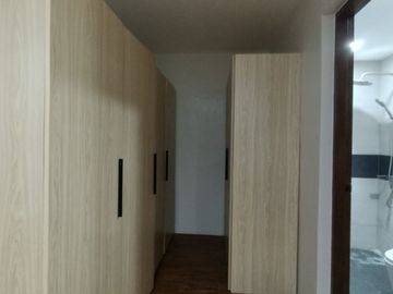 5br House for sale in Laguna Bel Air 2 with 2 Car Garage