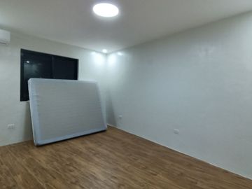 5br House for sale in Laguna Bel Air 2 with 2 Car Garage