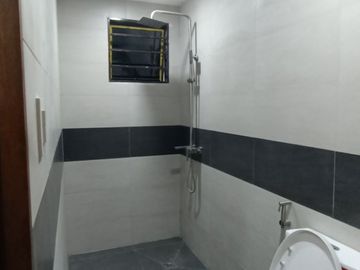 5br House for sale in Laguna Bel Air 2 with 2 Car Garage