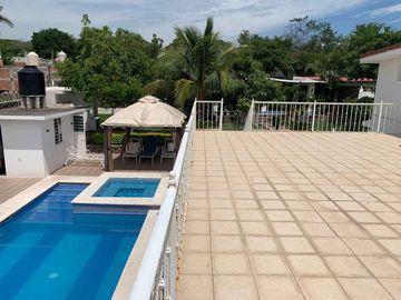 ¡Gran Oportunidad en Yautepec, Morelos!  Casa en Esquina con Amplias Amenidades y Excelente Ubicación