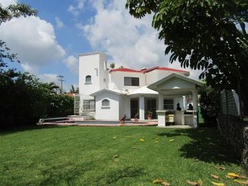 SE VENDE CASA EN ZENZONTLE #50, FRACC LOMAS DE COCOYOC
