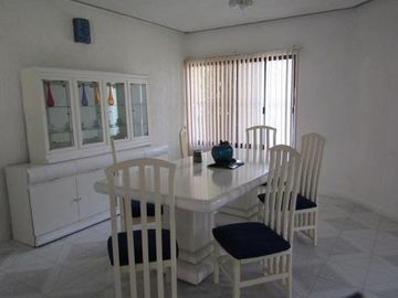 SE VENDE CASA EN ZENZONTLE #50, FRACC LOMAS DE COCOYOC