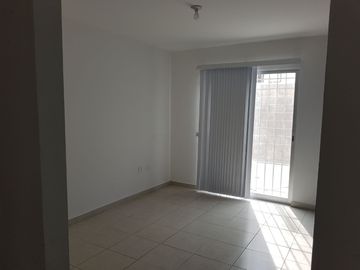 VENTA CASA SONTERRA CON EXCEDENTE