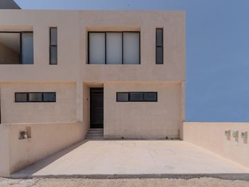 Lujosa Villa frente al mar de Telchac Puerto con 3 habitaciones