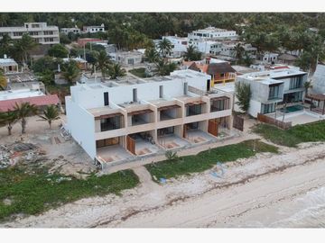 Lujosa Villa frente al mar de Telchac Puerto con 3 habitaciones