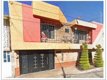VENTA DE CASA EN IMPLORACION, BENITO JUAREZ, CD. NEZAHUALCOYOTL. EDOMEX. NO CREDITOS.