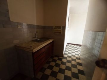 En venta Departamento de 92.85 m2 por remodelar en Pueblo Libre