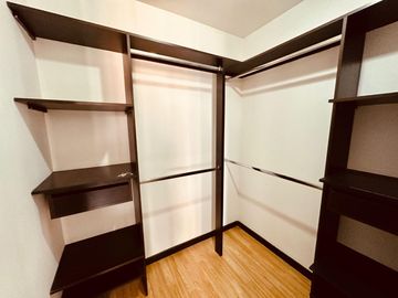 Aquilo Apartamento Amoblado en Poblado -  Ciudad del Río