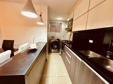 Aquilo Apartamento Amoblado en Poblado -  Ciudad del Río