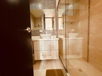 Aquilo Apartamento Amoblado en Poblado -  Ciudad del Río