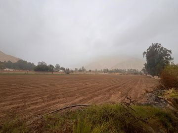 VENTA TERRENO SEMIRUSTICO DE 24,933.75 M2. AV. NUEVA TOLEDO PRIMERA ETAPA. - CIENEGUILLA.