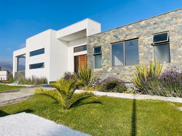Hermosa Casa Mediterránea en La Serena Golf.