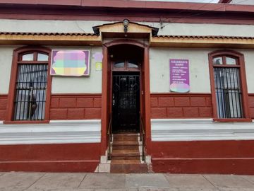 Se Vende Hostal en Centro de la Serena.