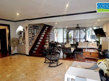 Nice 3 bedroom Alabang Hills House For Sale near Skyway, Alabang Town Center and Filinvest City