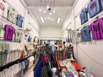 Prime 2.5 Storey Shop House 2 units on 47 Sq.wah in Sri Phum the heart of old city for Sale