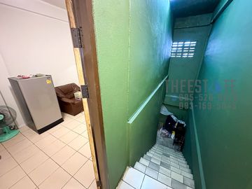 Prime 2.5 Storey Shop House 2 units on 47 Sq.wah in Sri Phum the heart of old city for Sale