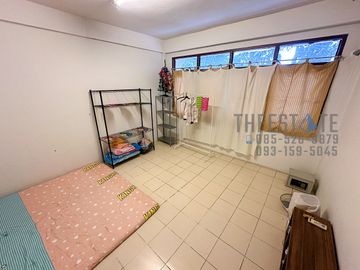 Prime 2.5 Storey Shop House 2 units on 47 Sq.wah in Sri Phum the heart of old city for Sale