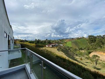 Venta de casa campestre en Marinilla vereda Las Mercedes