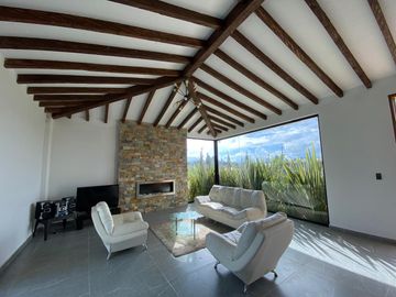 Venta de casa campestre en Marinilla vereda Las Mercedes