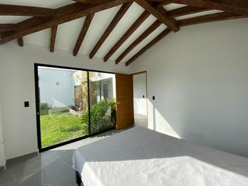 Venta de casa campestre en Marinilla vereda Las Mercedes