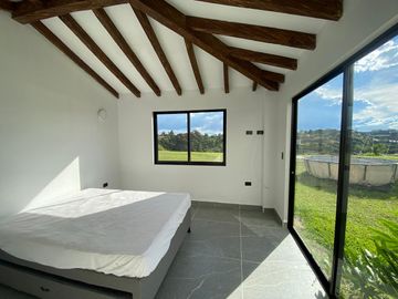 Venta de casa campestre en Marinilla vereda Las Mercedes