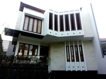 Dijual Rumah Jalan Taman Kencana Permai Pondok Indah Jakarta Selatan Unit Brand New Tropical Modern Mewah Bagus Strategis