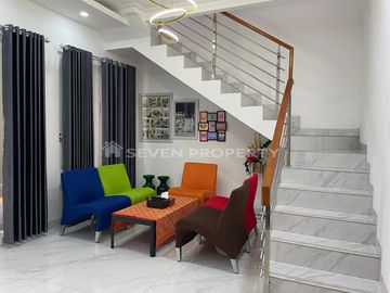 For Sale : Nice 2-Storey House Ready to Occupy Furnished SHM in Kota Wisata Cibubur Lt.187 m2 Lb.300 m2 P3.113.09.24 Pr hj